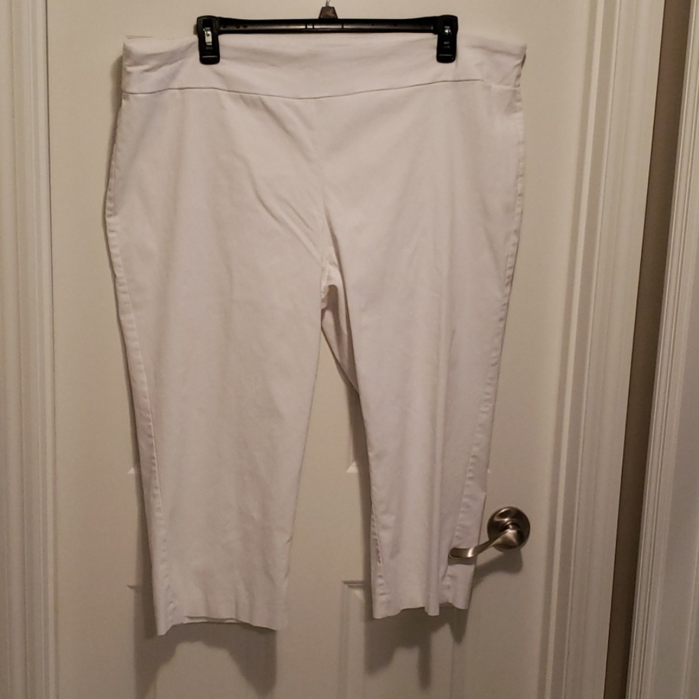 White capri pants